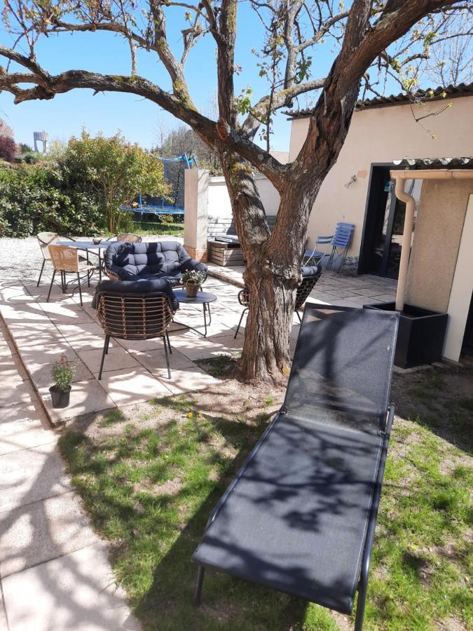 Le Clos Des Feugrais Saint-Aubin-lès-Elbeuf Dış mekan fotoğraf
